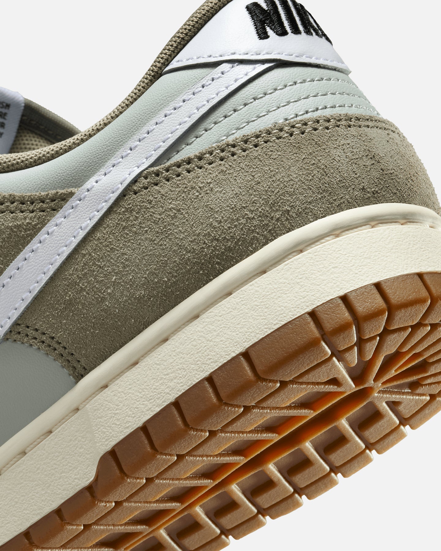 Nike Dunk Low Retro SE "Light Silver" Light Silver/Sail