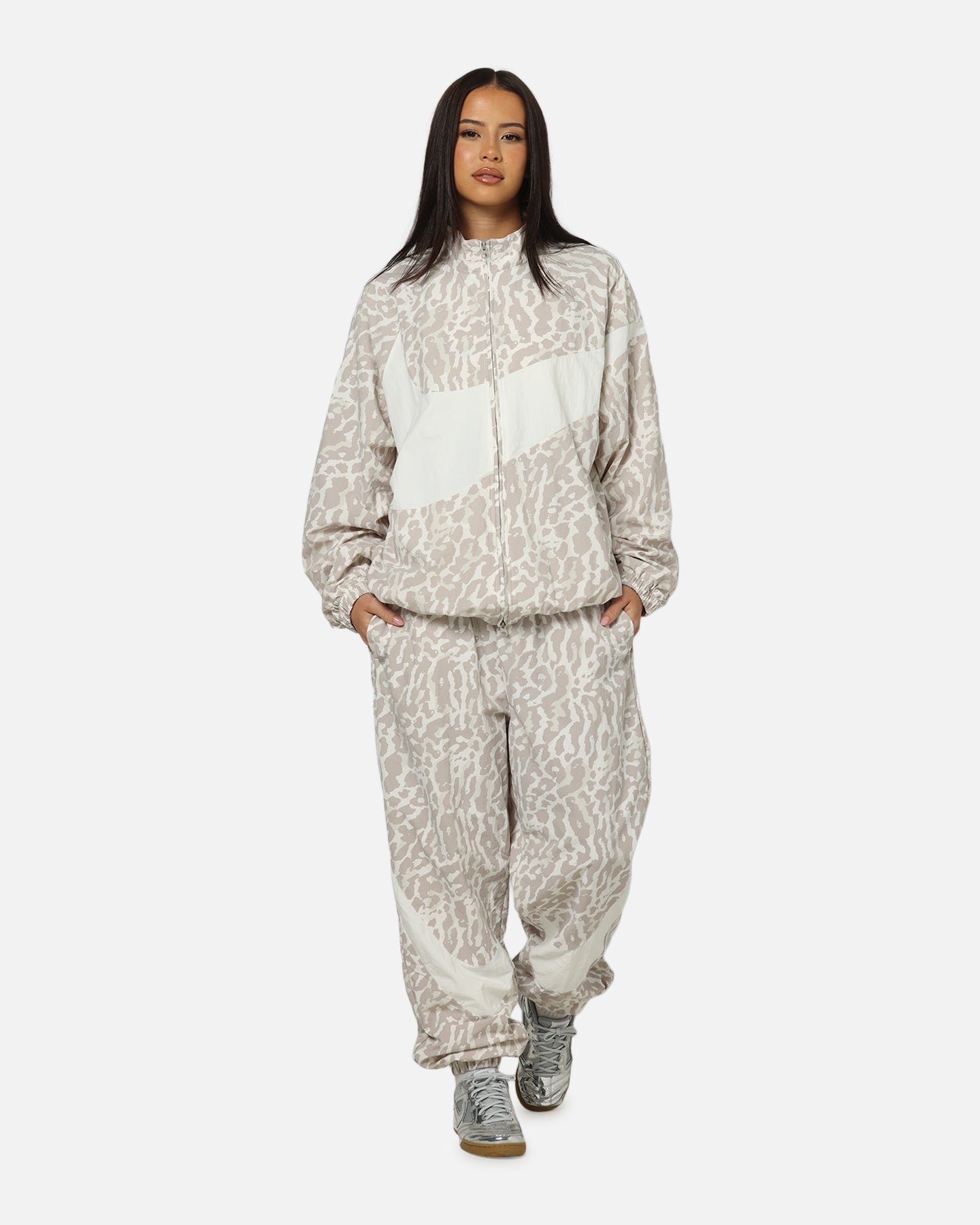 Nike Women's Sportswear Woven Printed Jacket Leopard/White