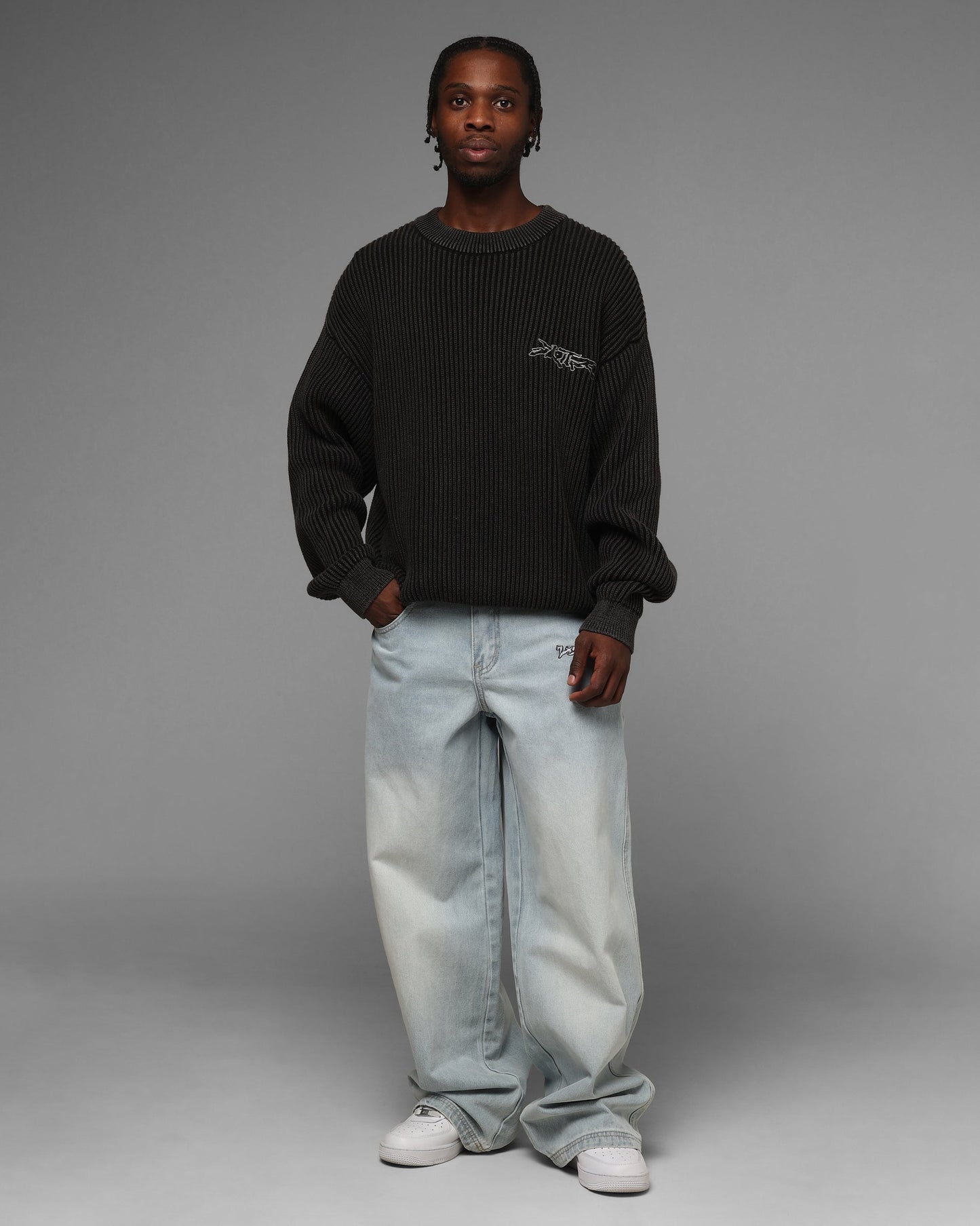 Loiter Star Born Knit Sweater Black