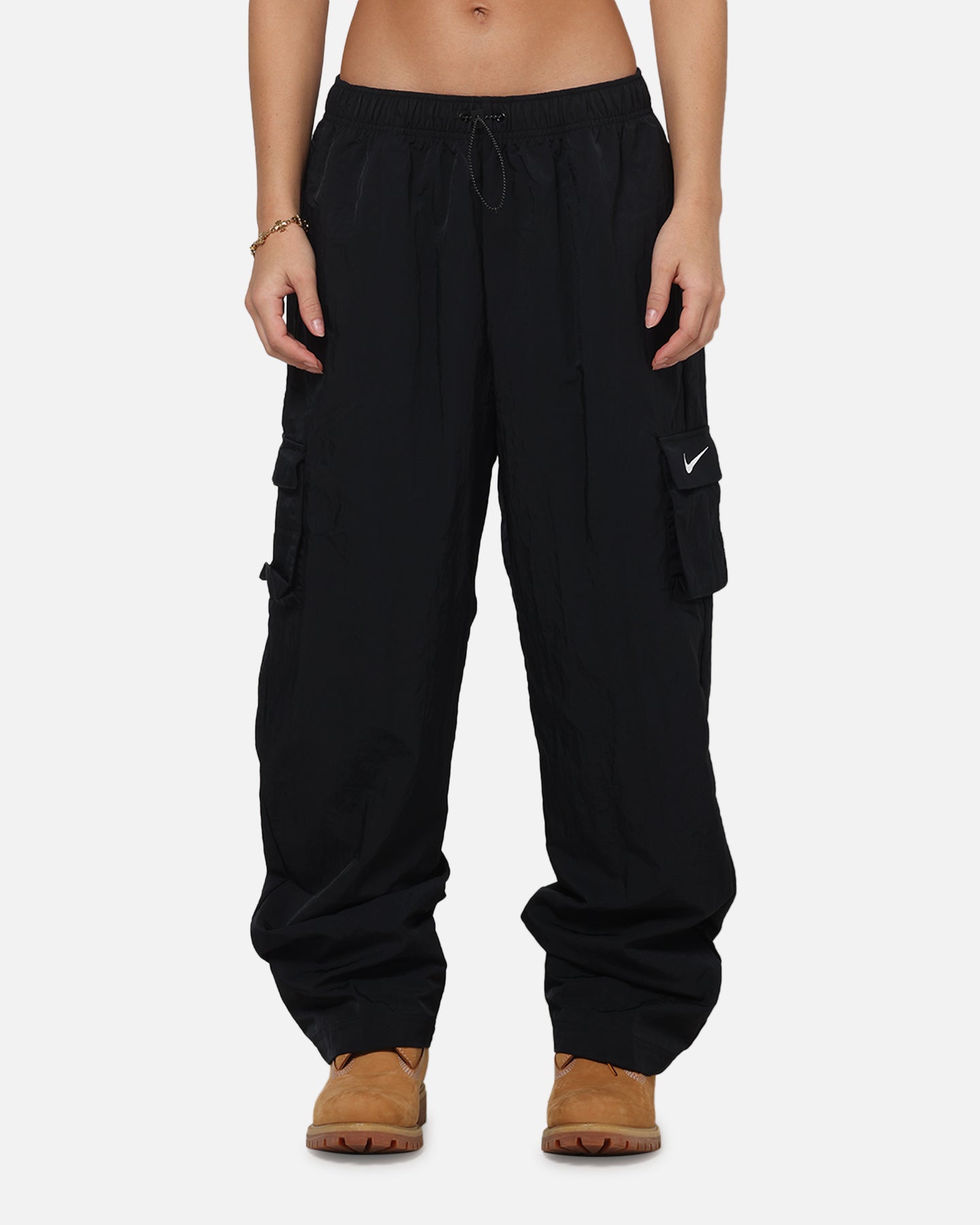 Nike Women's Sportswear Essential High-Rise Woven Cargo Pants Black/White