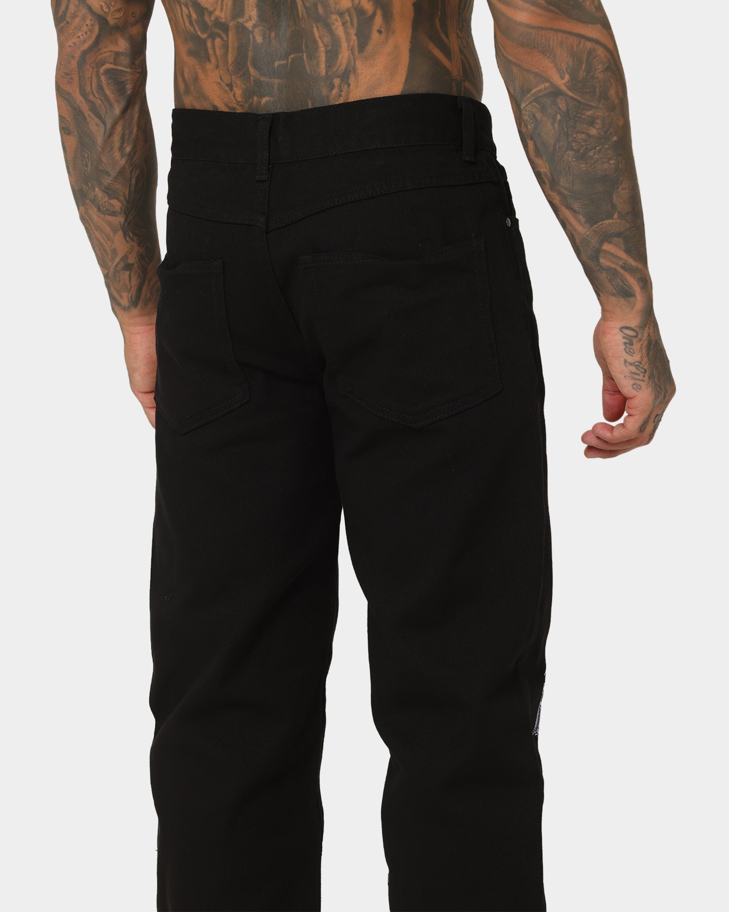 Goat Crew X Hunter X Hunter Jeans Vintage Black