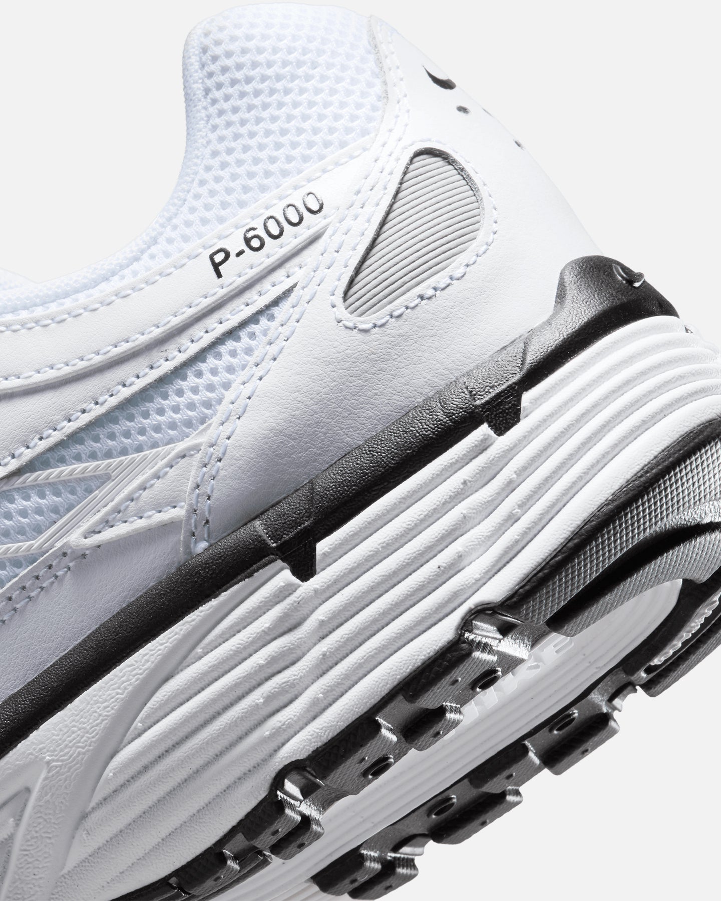 Nike P-6000 White/Black