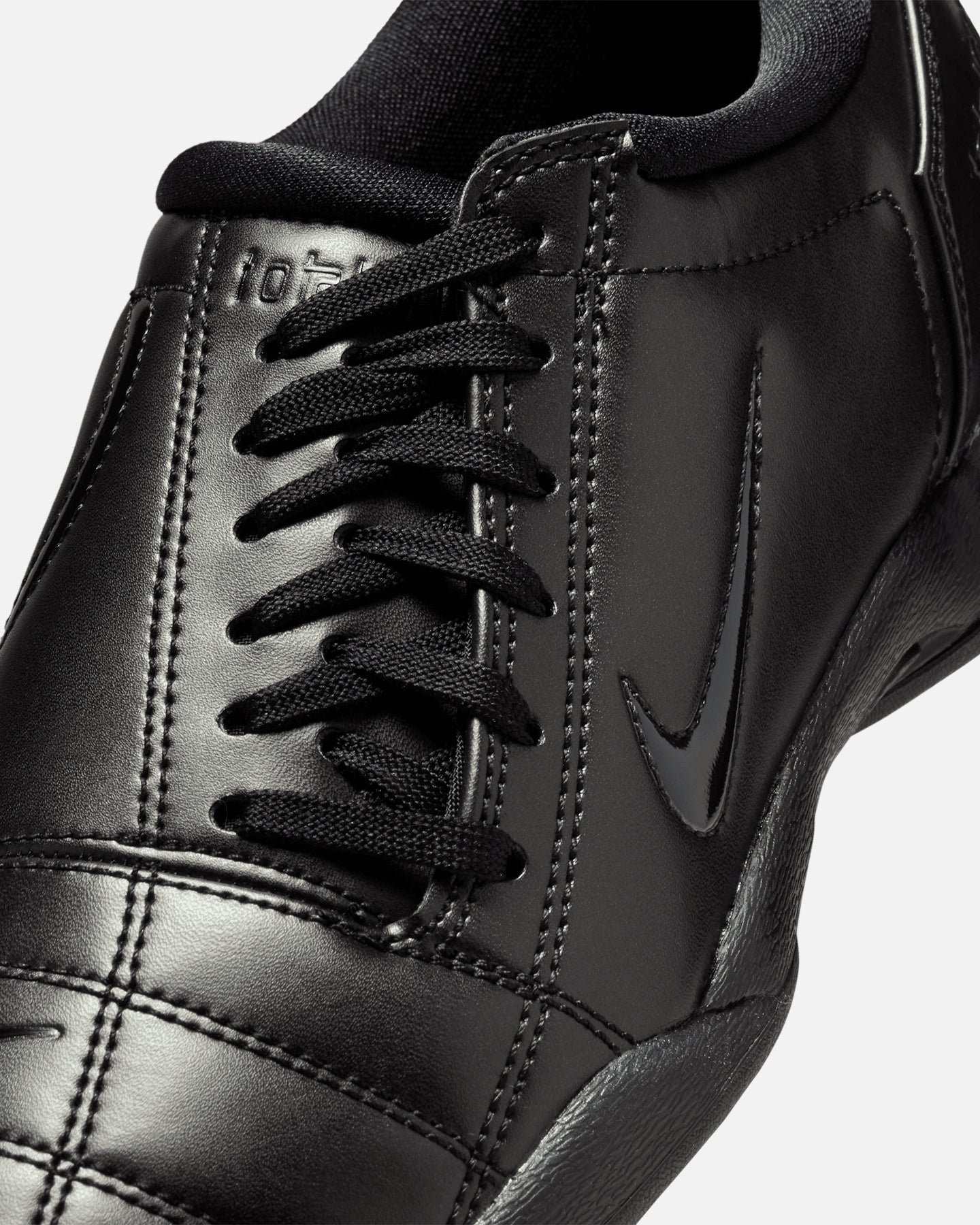 Nike Women's Total 90 Black/Black