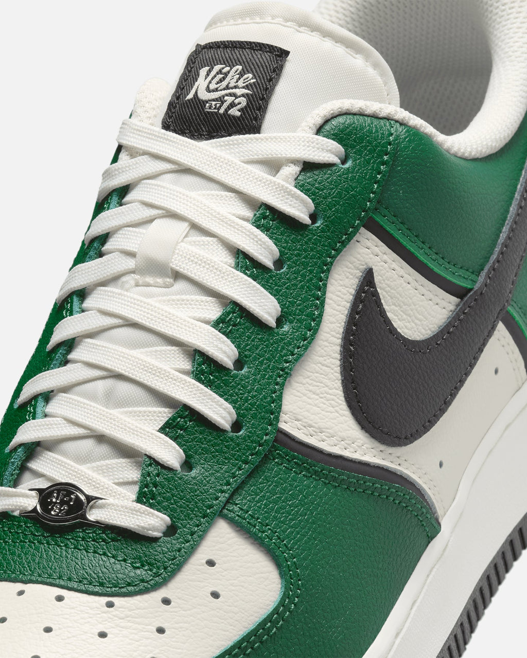 Nike Air Force 1 '07 LV8 Fir/Black-Sail-Coconut Milk