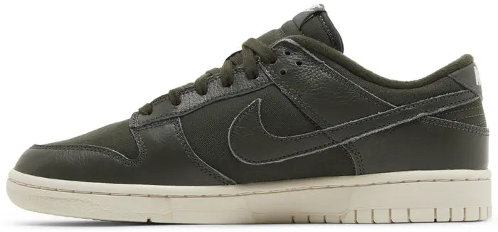 Nike Dunk Low Seqoia 2023