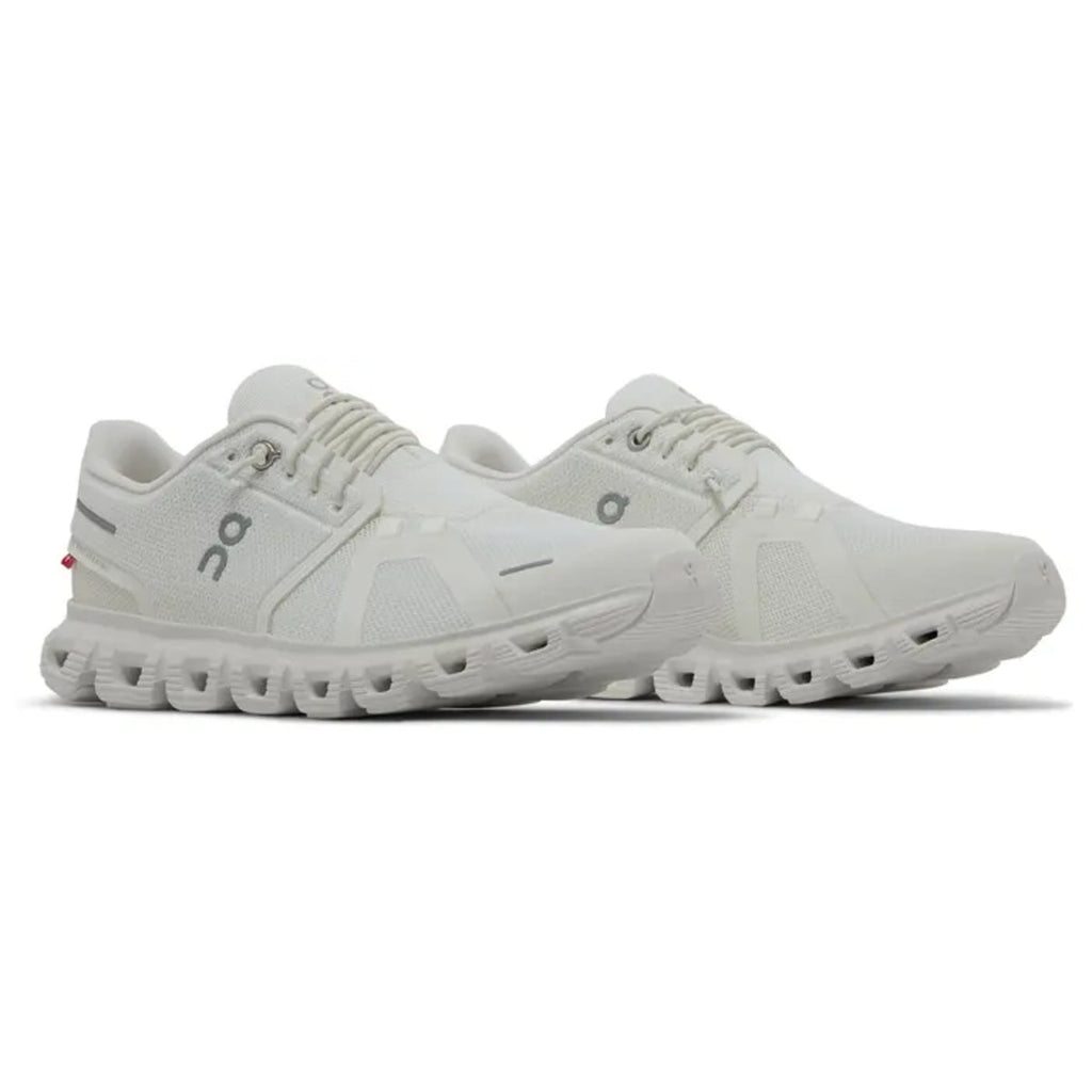 On Running Cloud 6 All White (W)