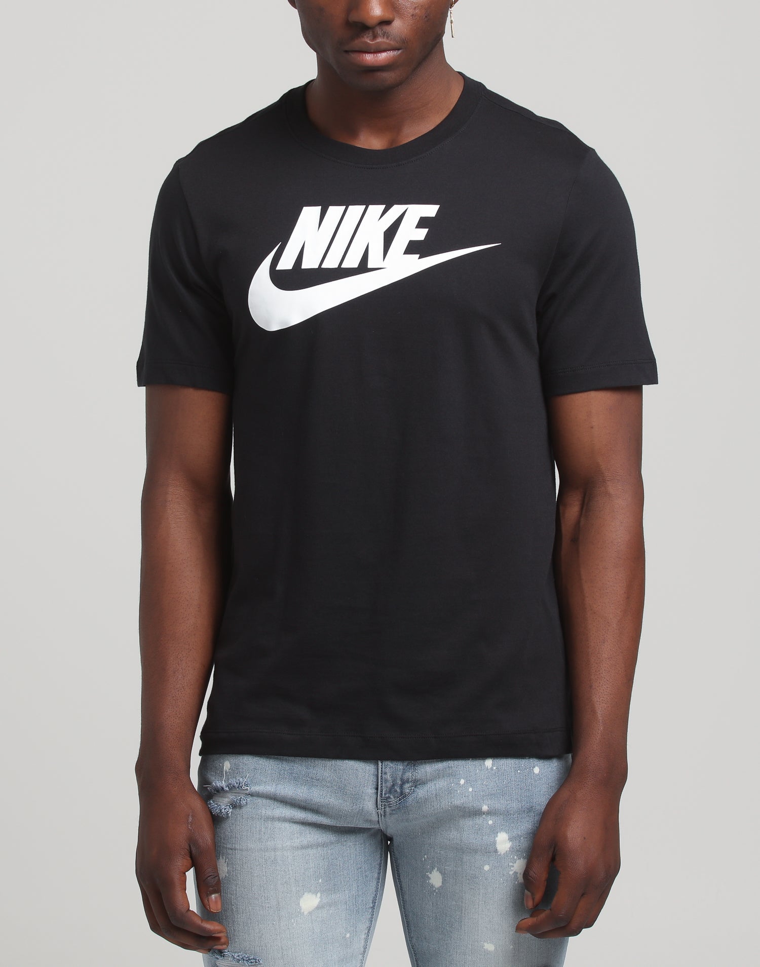 Nike Sports Wear SS Tee Black/White