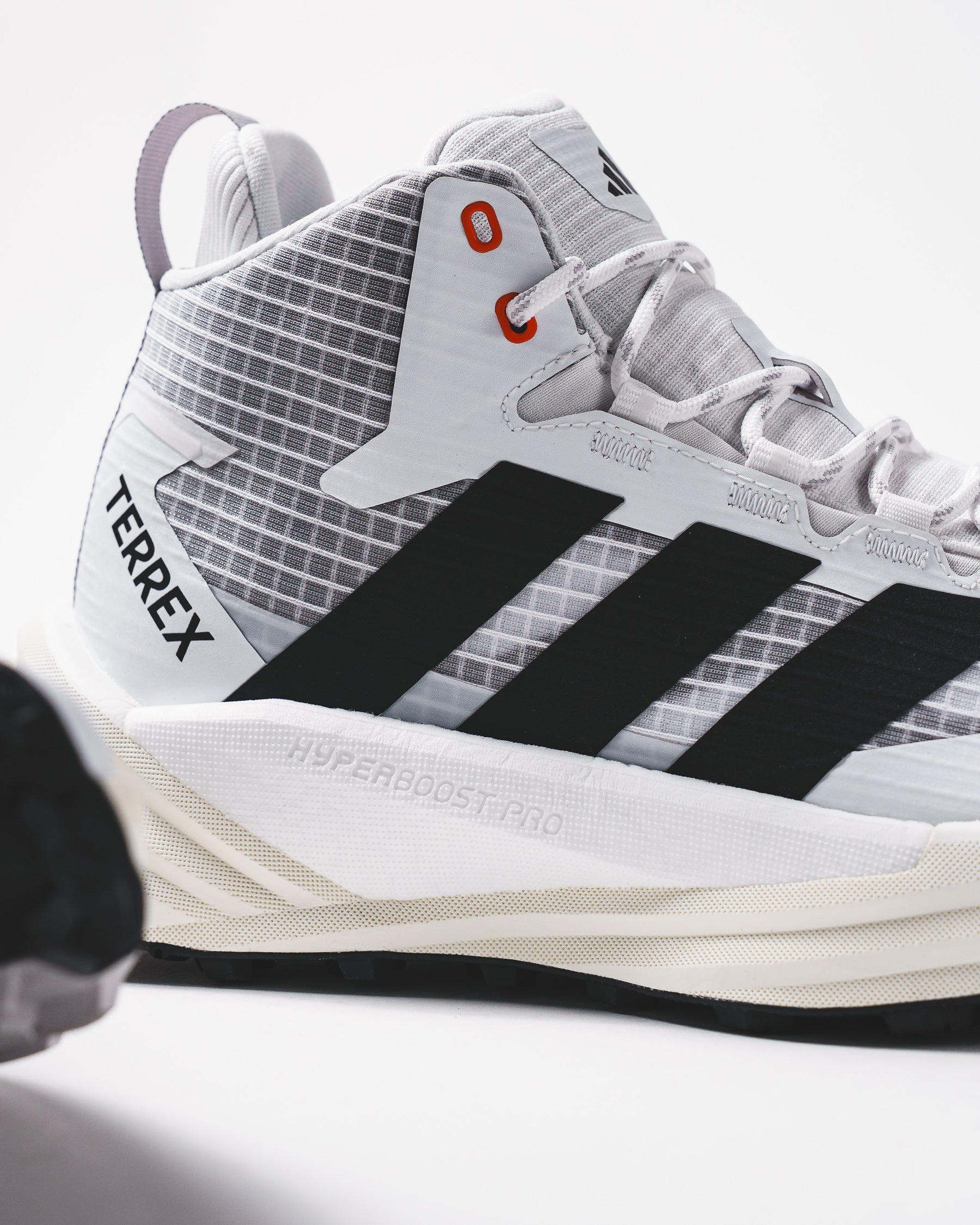 Adidas Men Terrex Freehiker 3 Mid GORE-TEX White KI8267