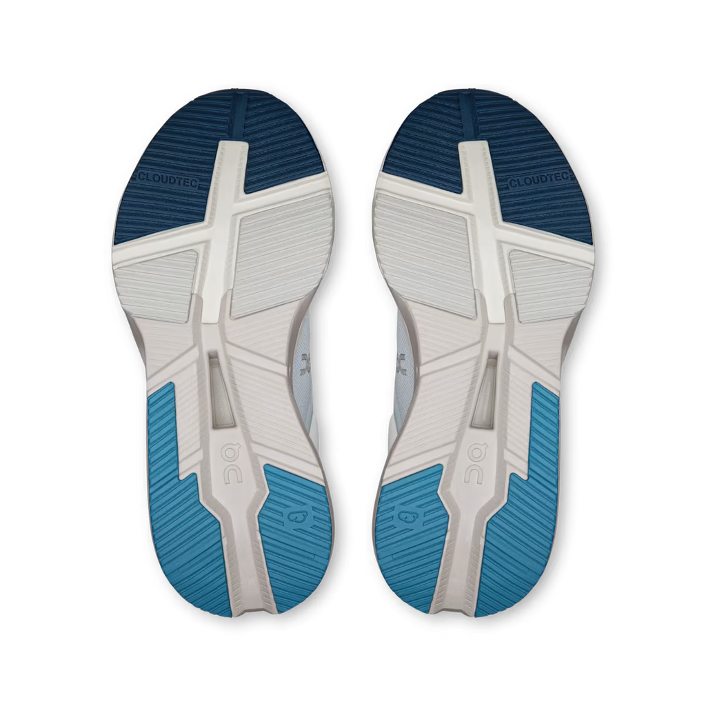On Cloudnova X Arctic Niagara (Women’s)