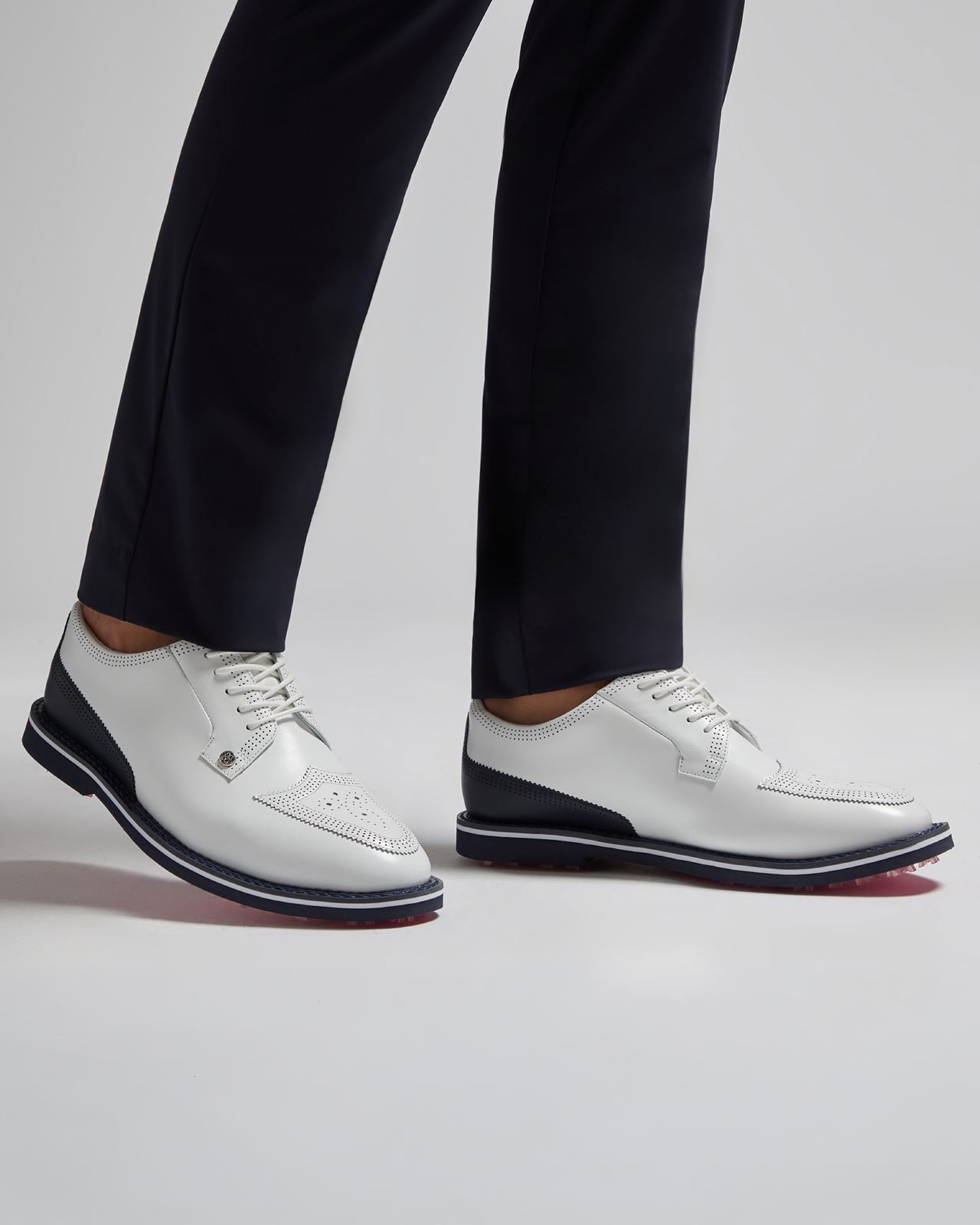 GALLIVANTER Leather Brogue Golf Shoes Snow/Knockout Pink