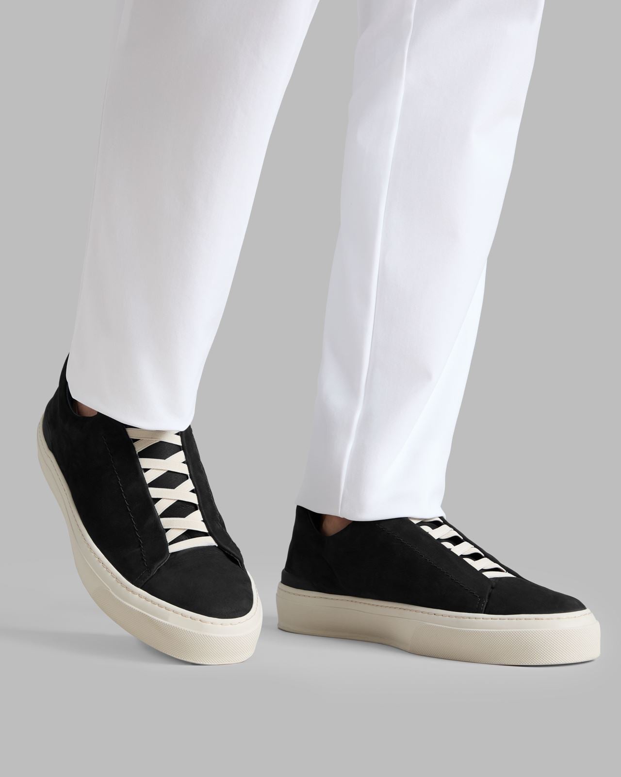 Endeavor Slip-On Leather Sneakers Onyx
