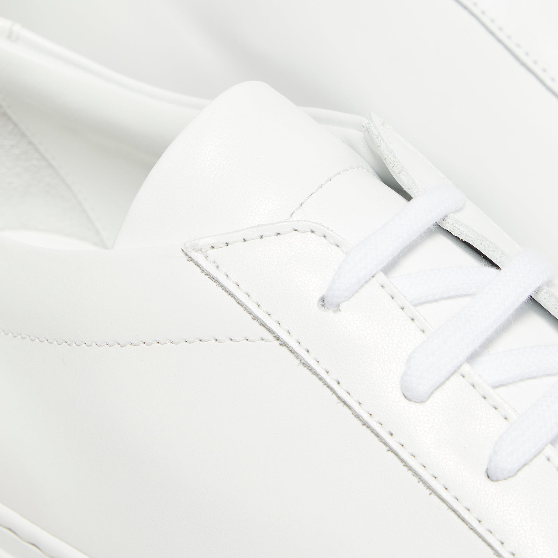 Common Projects Original Achilles Low (White)