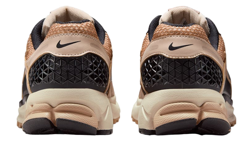 Nike Zoom Vomero 5 Sanddrift (Women's)