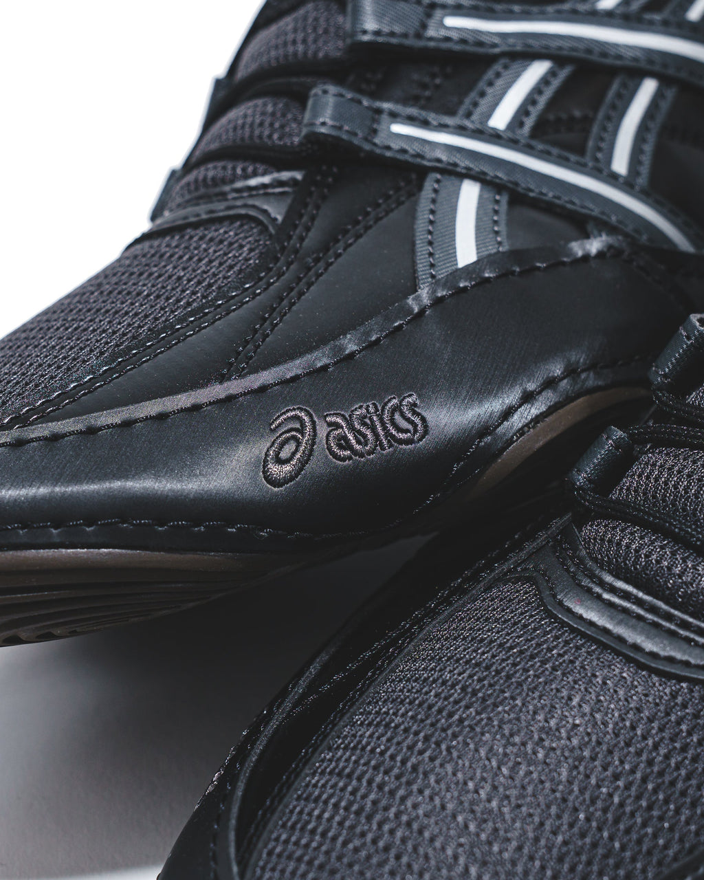Asics Unisex Hypersync Graphite Grey Black 1203A879-021