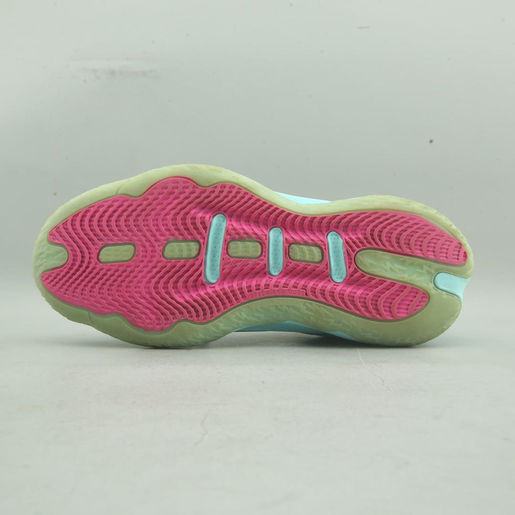 ADIDAS DAME 8