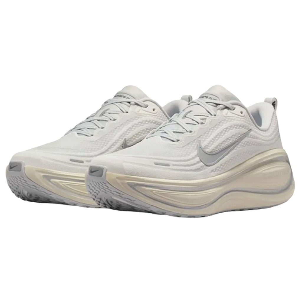 Nike Vomero Plus Running is Mental