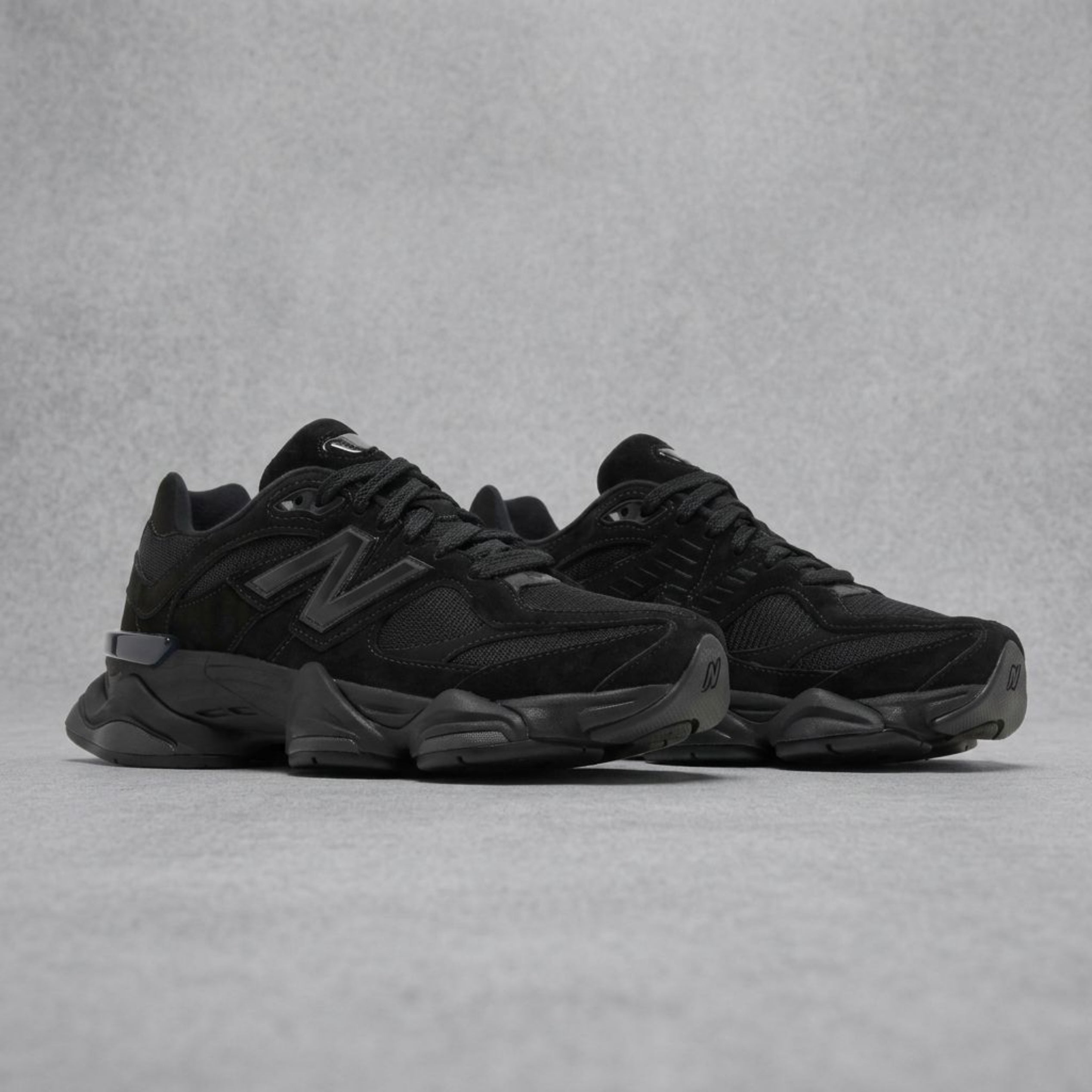 New Balance 9060 Triple Black