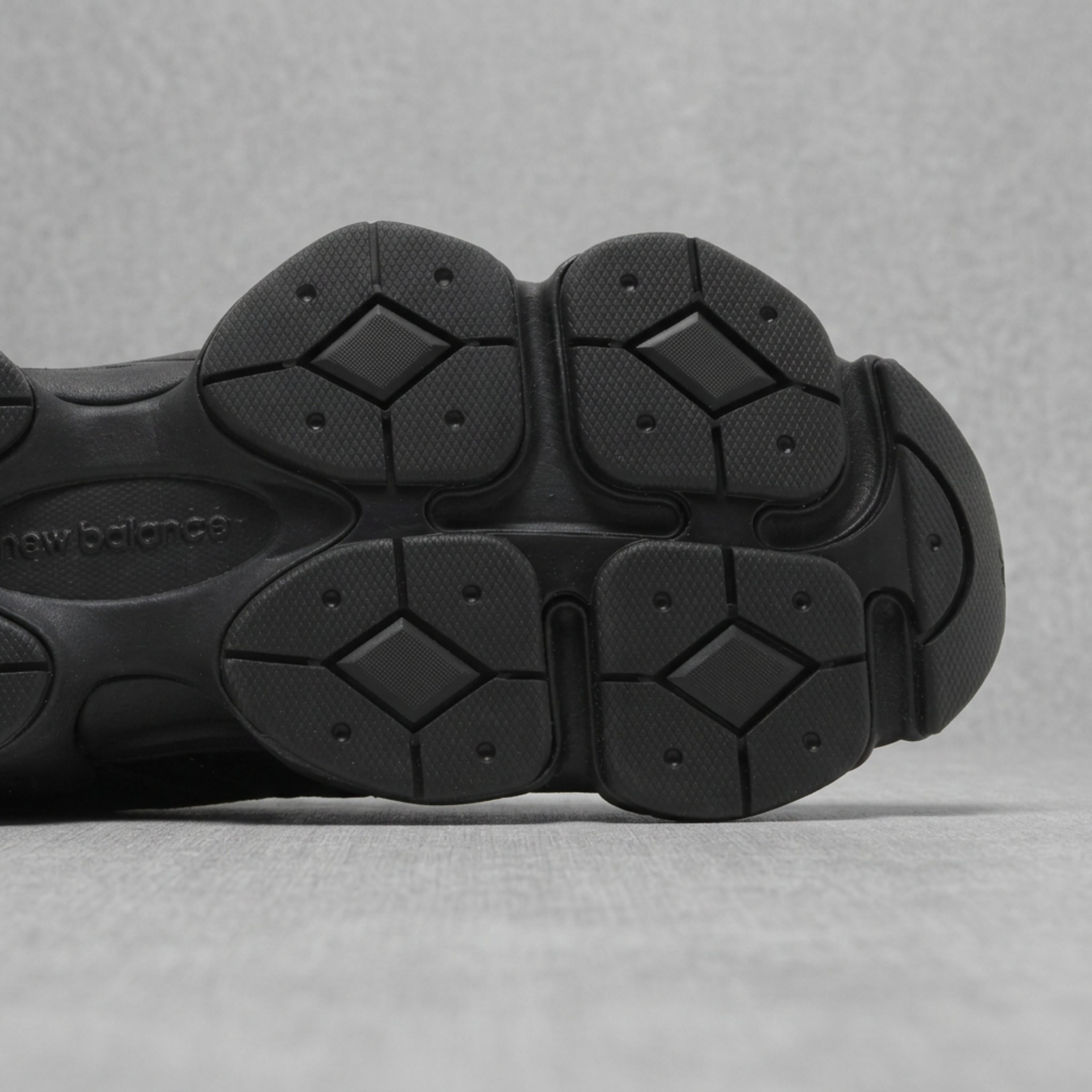 New Balance 9060 Triple Black